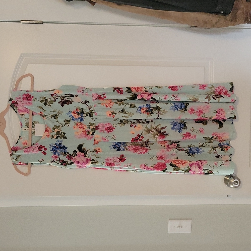 Floral sundress NWT large